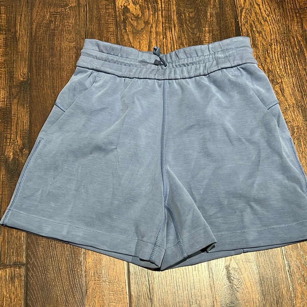 Lululemon Softstreme High-rise Athletic Shorts. NWT